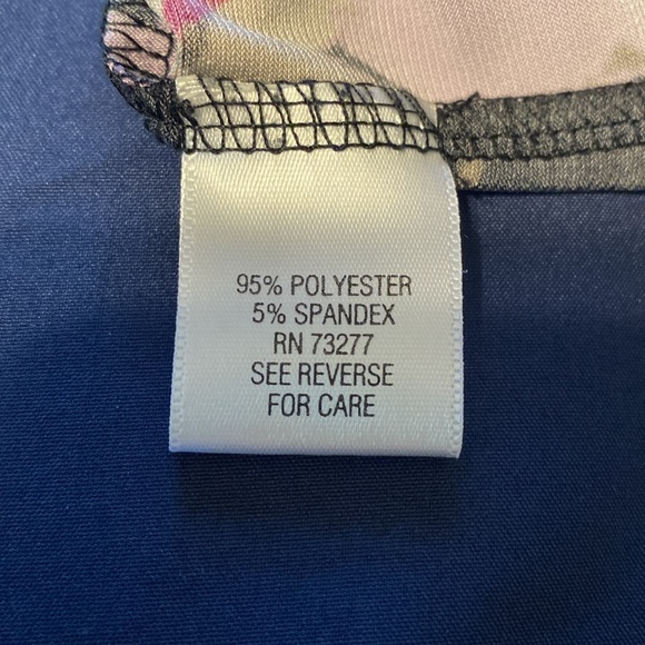 Women’s Croft & Borrow sleeveless drape neck top. Size XL. - Picture 7 of 8